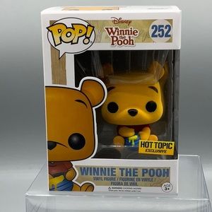 252 Disney Winnie the Pooh Flocked Hot Topic Exclusive Funko Pop